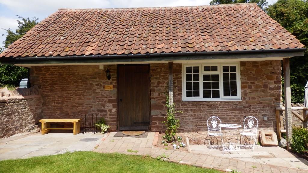 Wye Garden Cottage - exterior